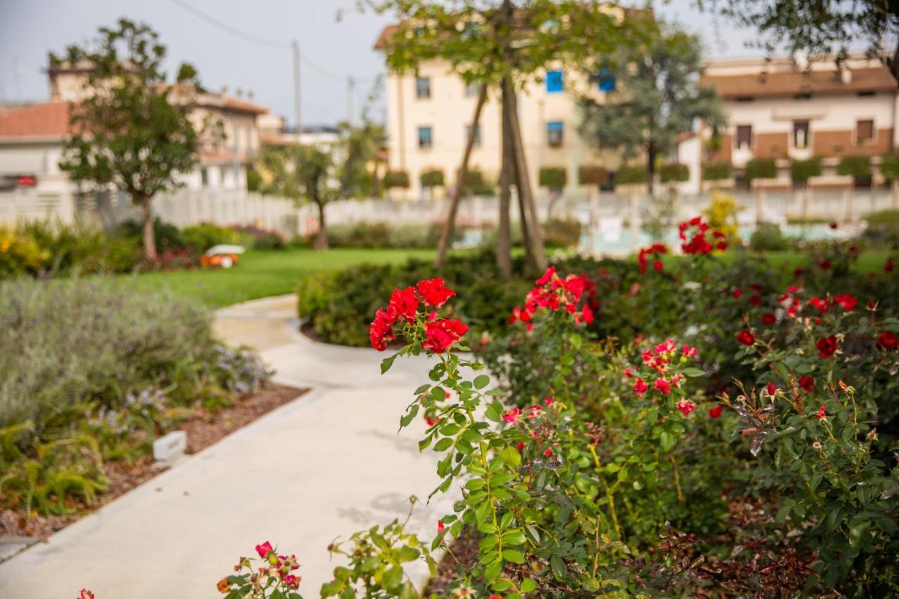 Homingarda - Fine Holiday Apartments Peschiera del Garda Exterior foto
