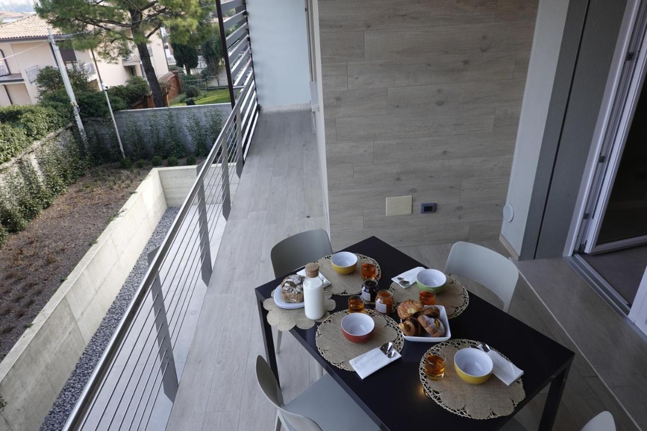 Homingarda - Fine Holiday Apartments Peschiera del Garda Exterior foto