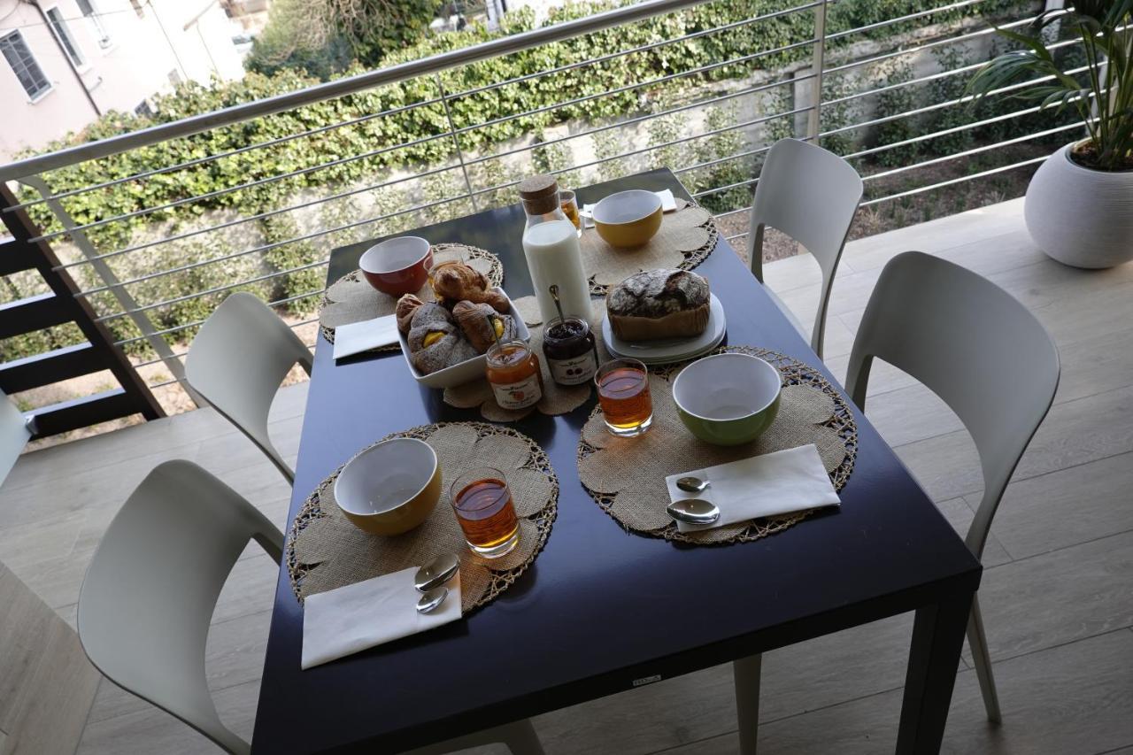 Homingarda - Fine Holiday Apartments Peschiera del Garda Exterior foto